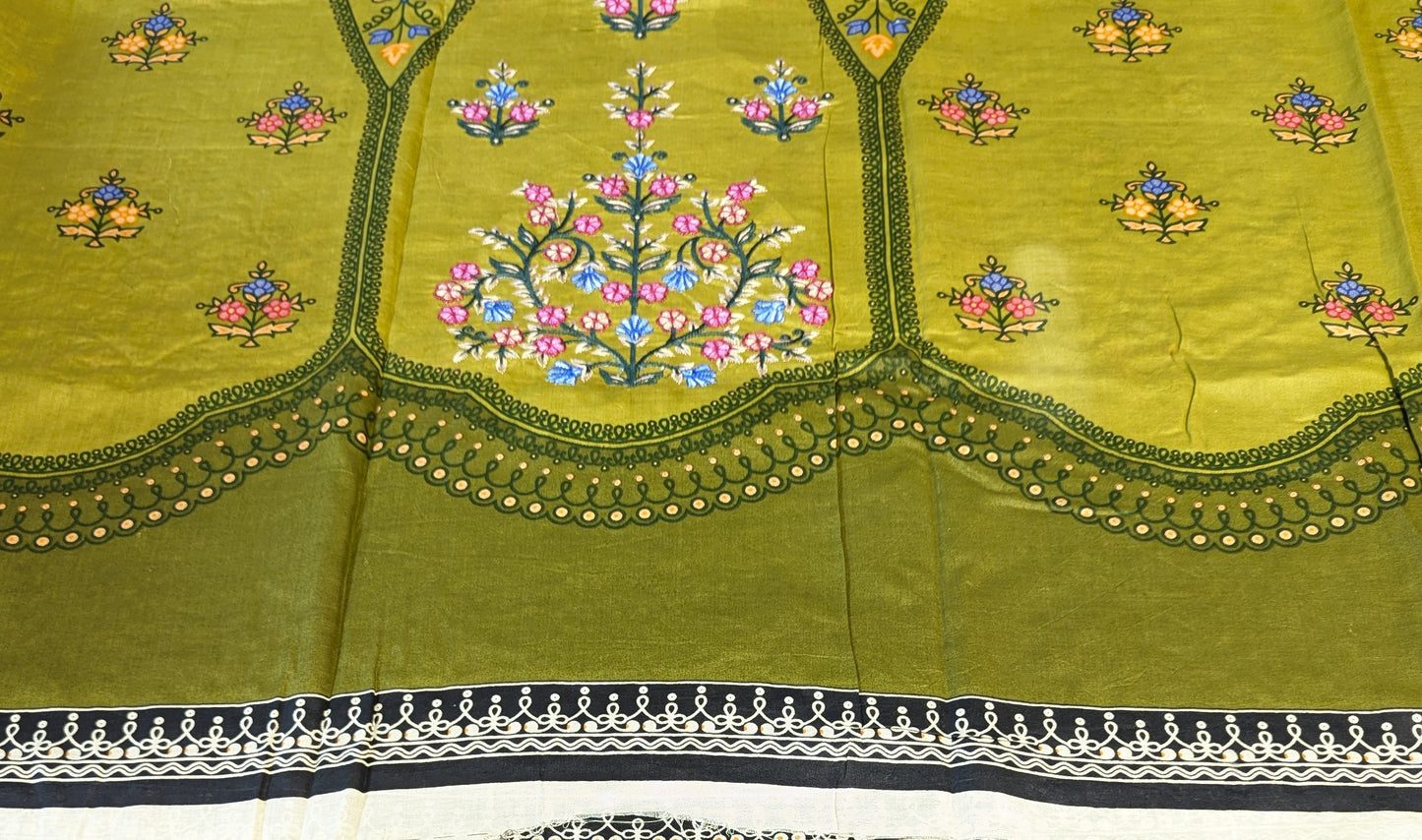 Green embroidered lawn unstitched suit