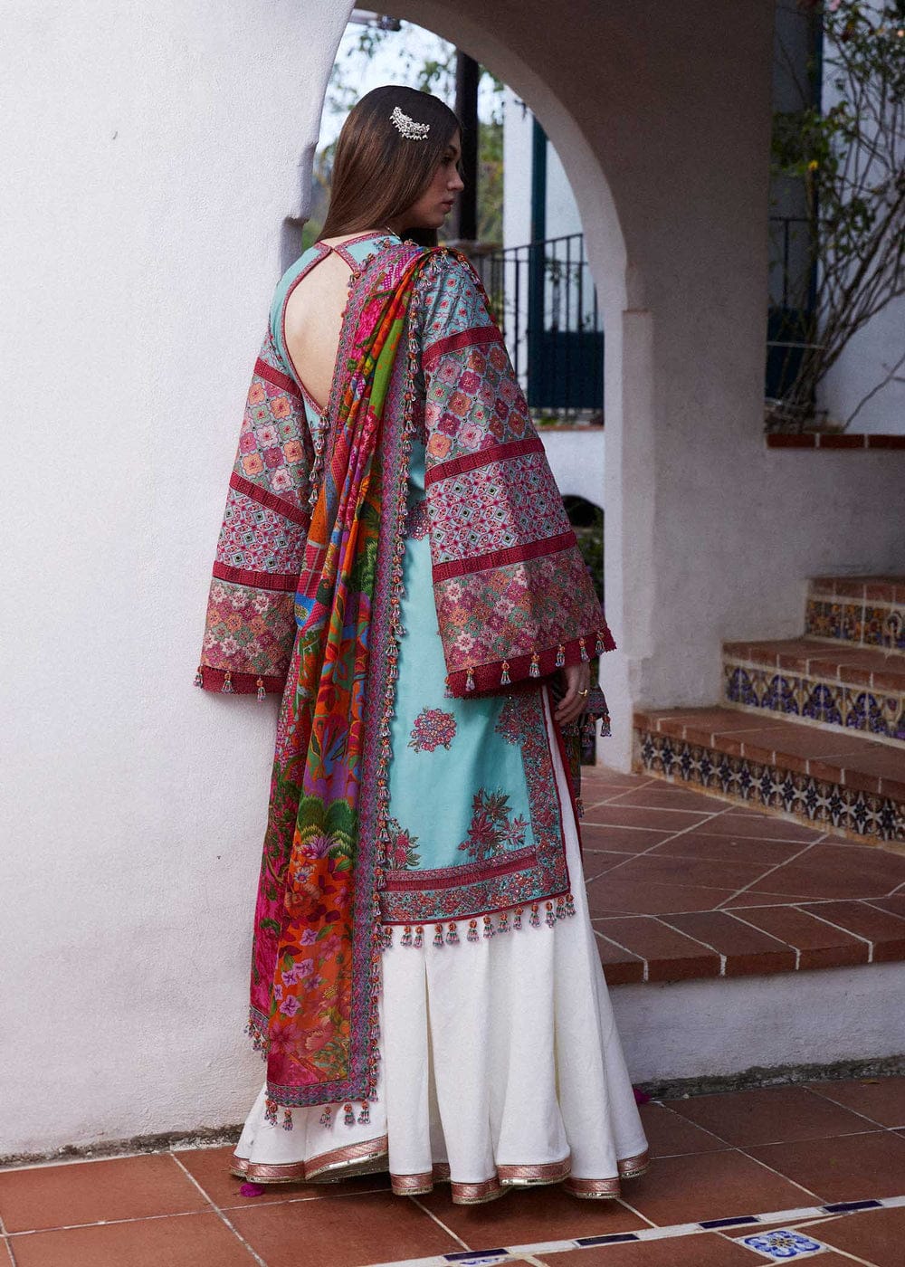 3 Piece Embroidered Lawn semi-stitched Suit