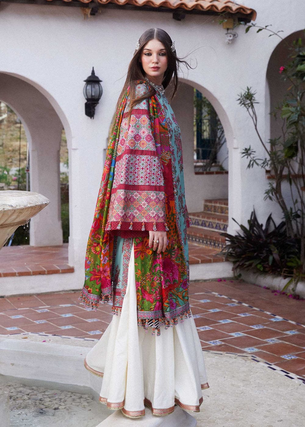 3 Piece Embroidered Lawn semi-stitched Suit