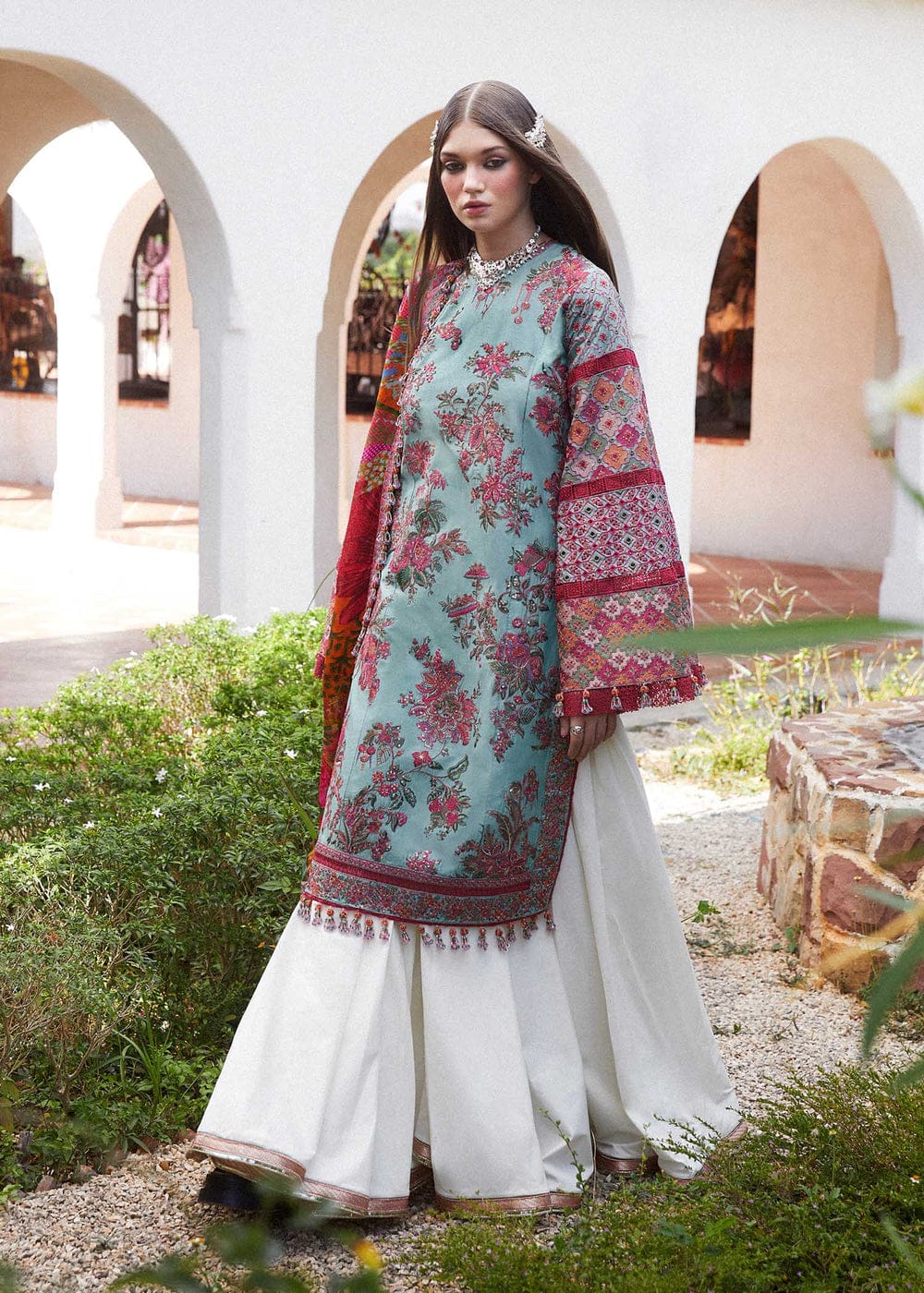 3 Piece Embroidered Lawn semi-stitched Suit